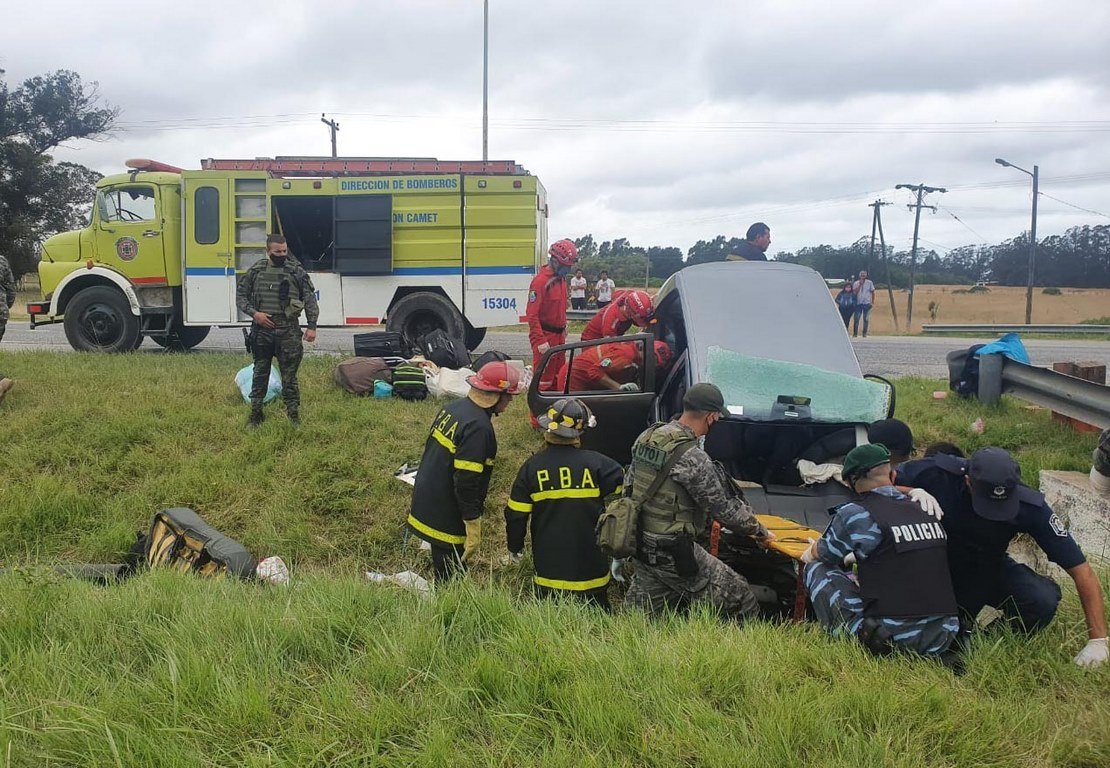 Mueren dos mujeres tras despistarse su auto en la ruta 2 a diez kilómetros de Mar del Plata
