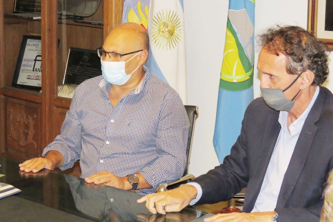 Reino le pidió a Katopodis $22 millones para  construir un tanque de agua en "El Mirador"