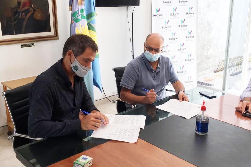 Un acuerdo facilita el acceso virtual a  la educación de jóvenes de Balcarce