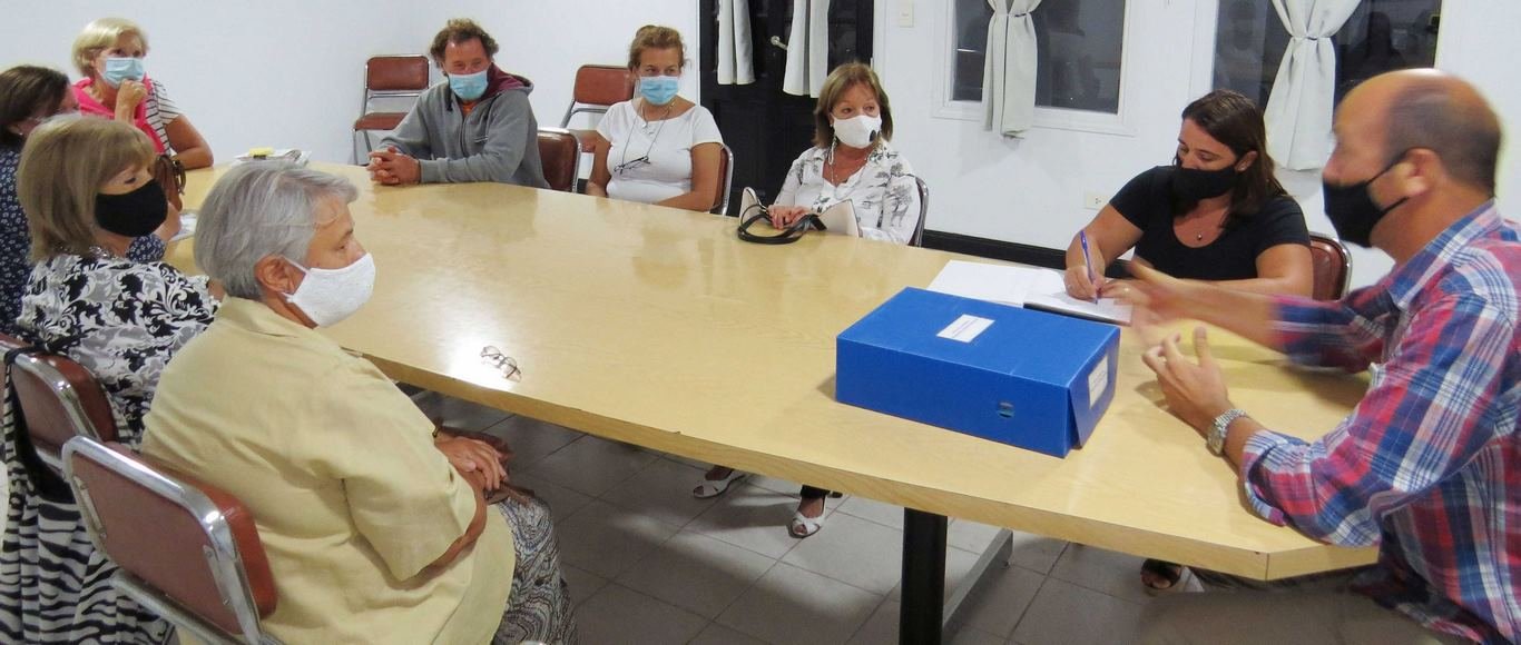 Miembros de la institución dieron explicaciones a la Comisión de Salud