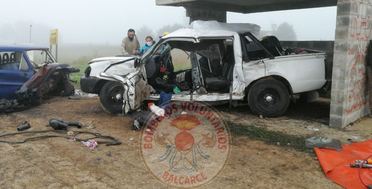 Chocaron dos camionetas  en  la ruta 226: cinco heridos