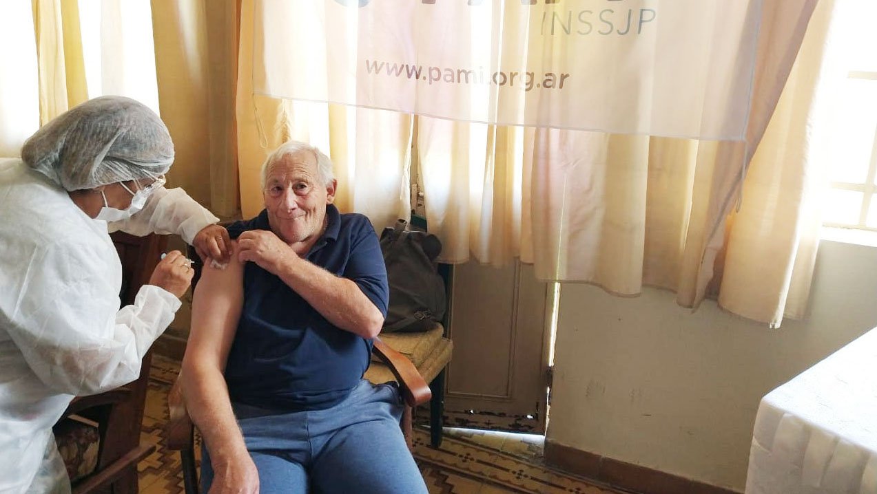 Completó PAMI la aplicación de la segunda dosis en algunos geriátricos