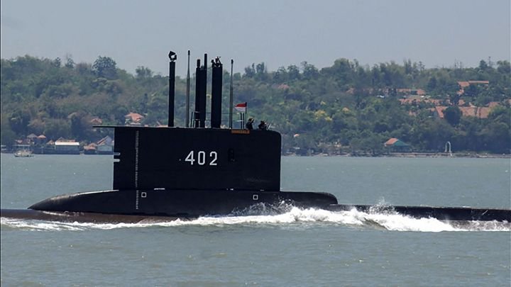 Indonesia encontró el submarino con los 53 tripulantes muertos