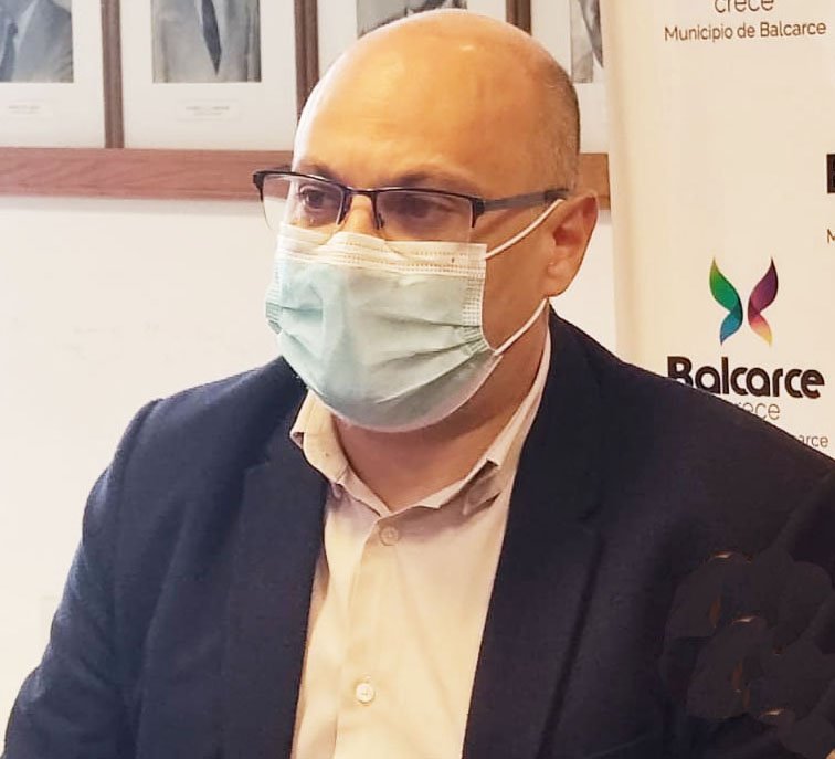 Reino: "Decir cosas que alarman a la población  muestra que falta experiencia en la negociación"