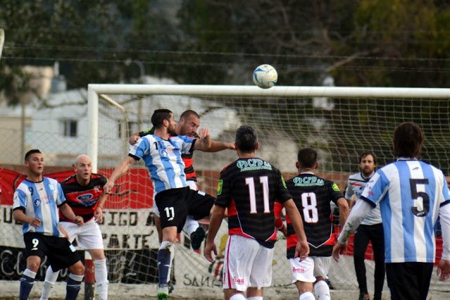 Los clubes quieren jugar amistosos con público, ¿tendrán autorización?