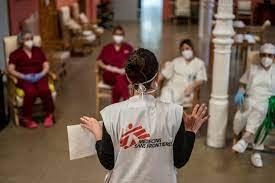 Médicos Sin Fronteras: "Los laboratorios crearon escasez y exclusión de vacunas"