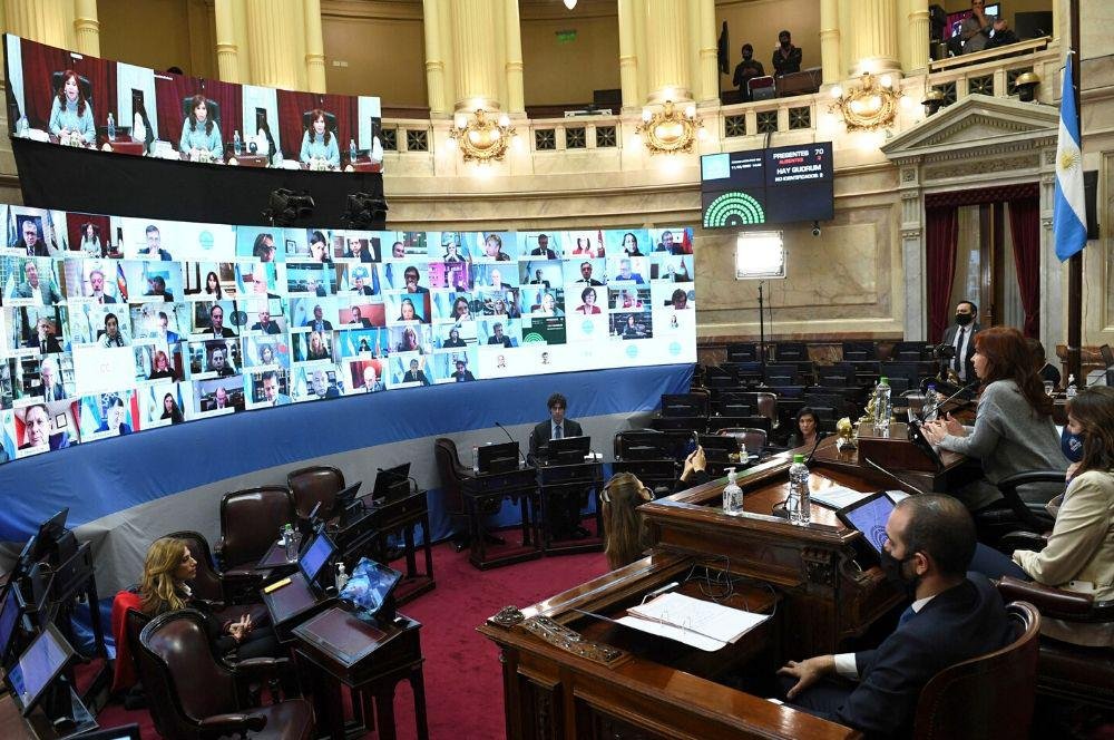 Dictamen favorable en el Senado para el proyecto que aplaza las elecciones