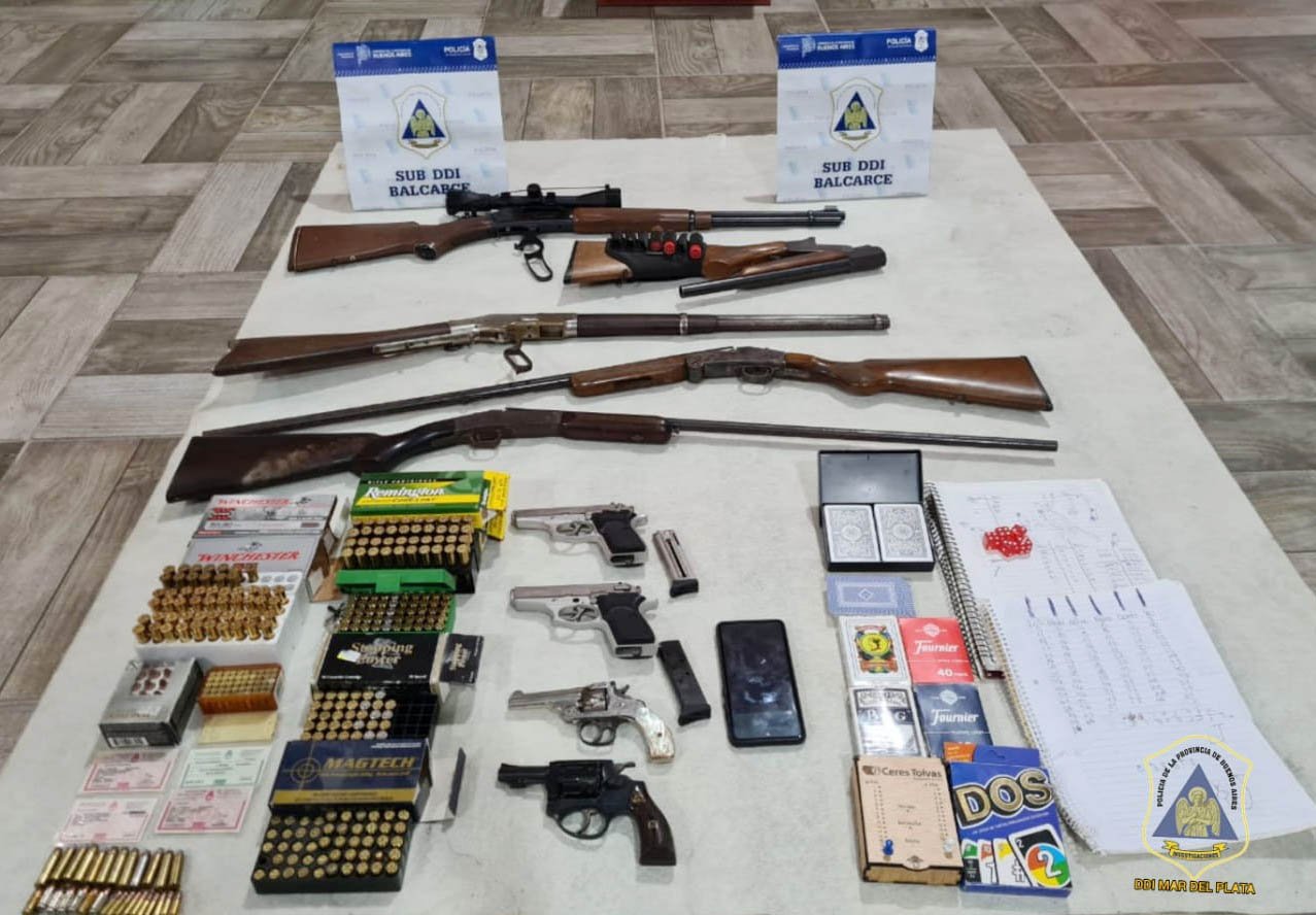 Juego clandestino: los civiles detenidos se negaron ayer a declarar; hoy indagarán a los dos policías