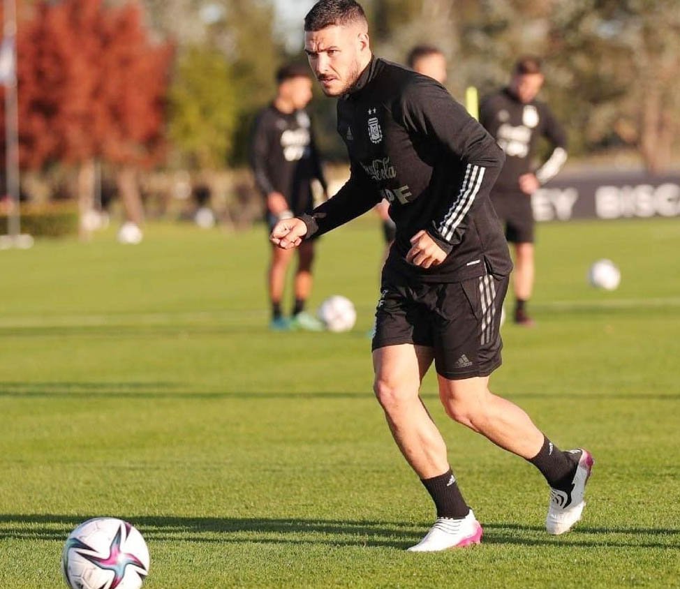 Emiliano Buendía, el jugador con  raíces balcarceñas