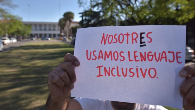 Dos abogadas presentaron un proyecto de ley para prohibir el lenguaje inclusivo en actos oficiales y escuelas