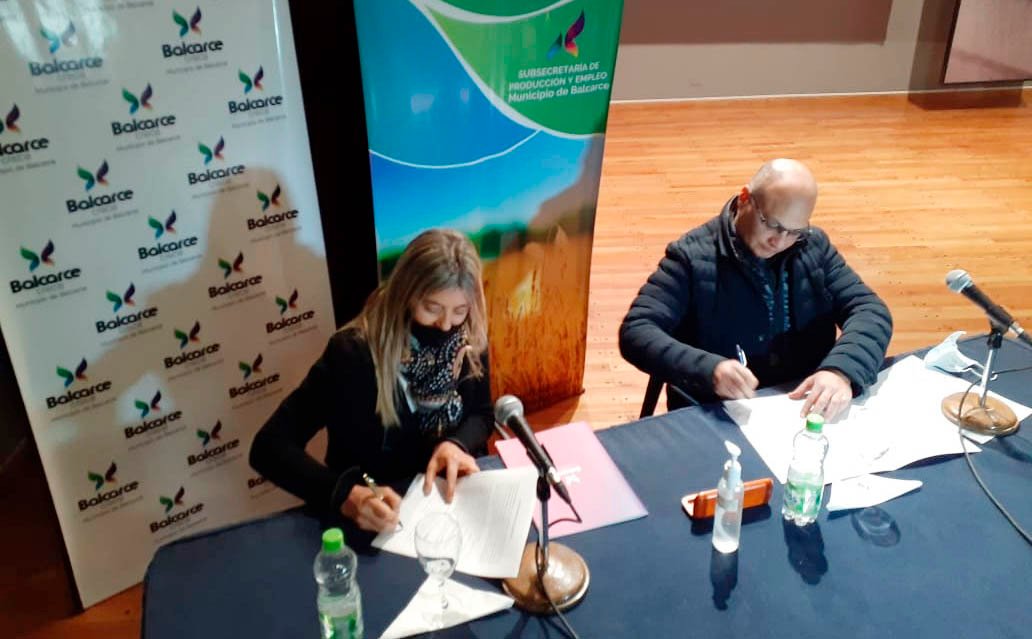 Se firmó acuerdo para generar mano de obra en la industria de la tecnología