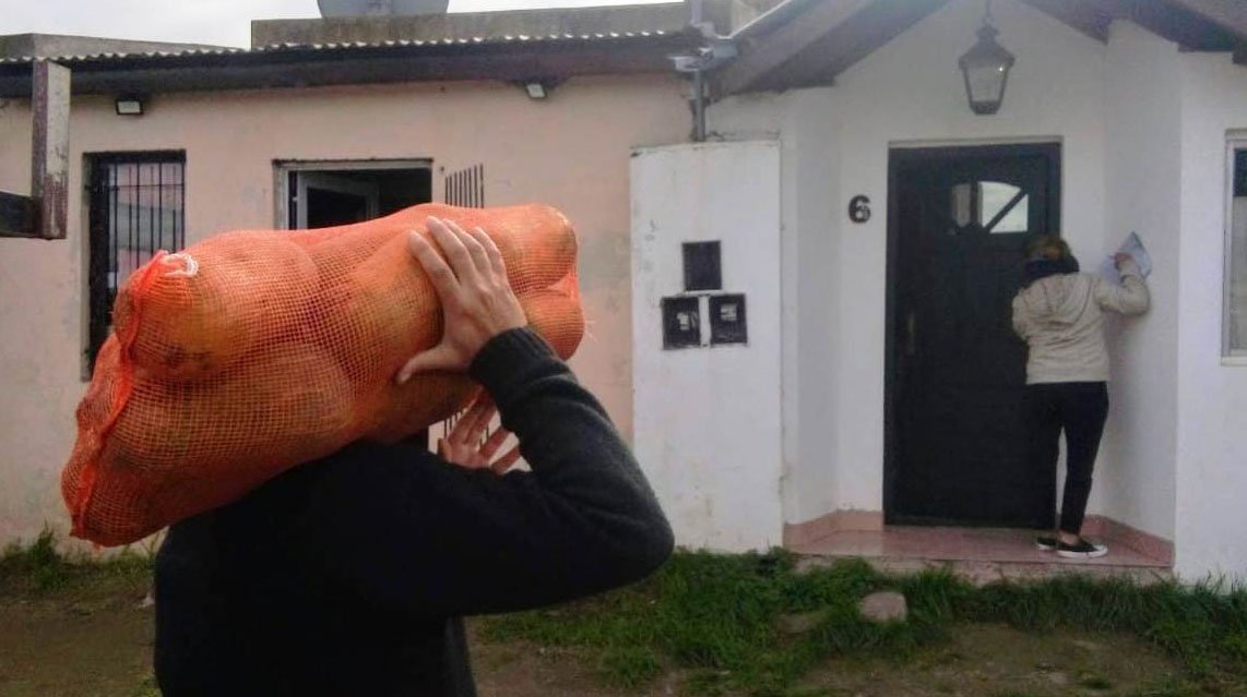 A través de "Sembrando solidaridad", se distribuyeron 10 toneladas de zapallos