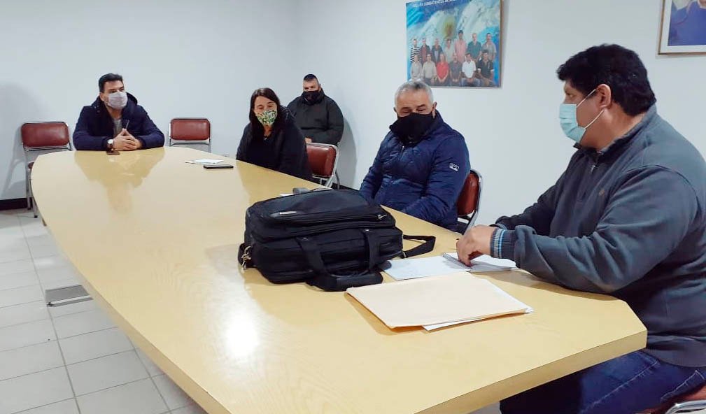 Acuerdan abrir canales de diálogo en busca de una salida a la crisis de la Cooperativa de Electricidad