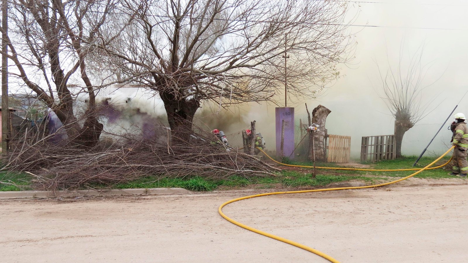 Pavoroso incendio destruyó parcialmente una vivienda