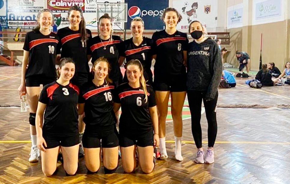 Gran presente de los equipos de la Escuela Municipal de Voley