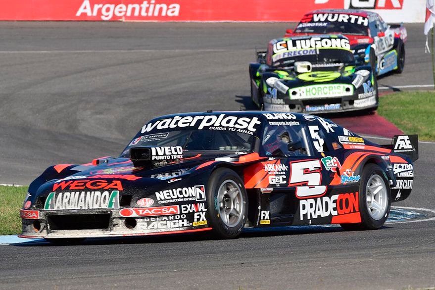Muy buena actuación de Mangoni y Ciantini