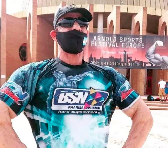 Emocionante reconocimiento a "Rocky" Mignino en Sevilla