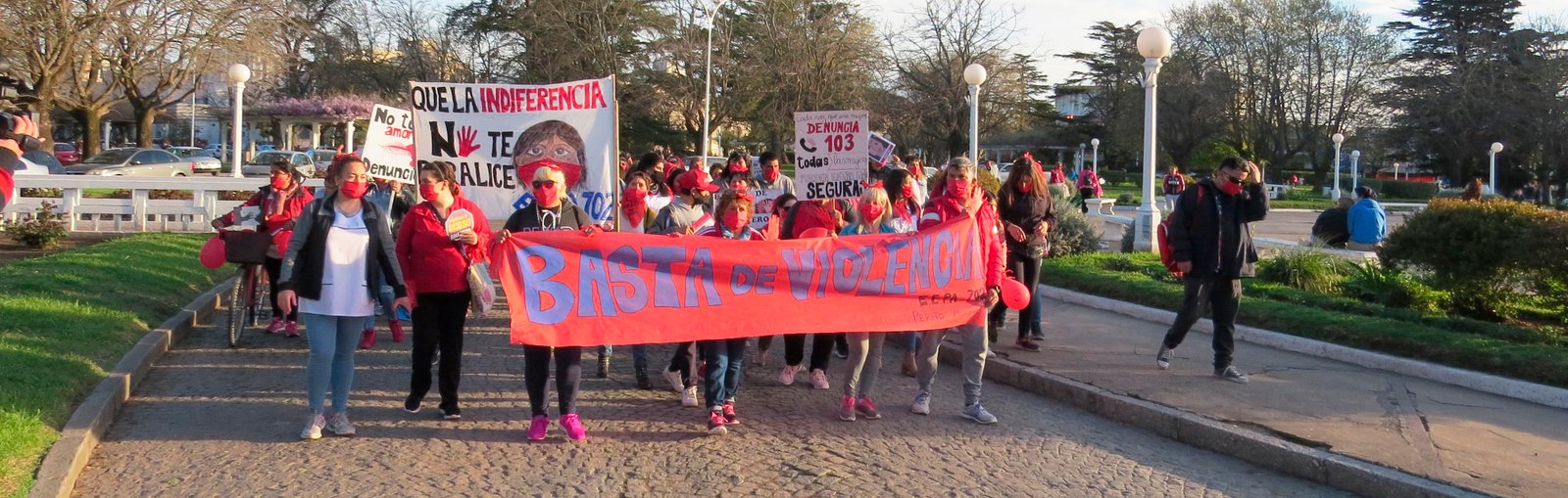 Se concretó ayer la «Marcha por la no violencia»