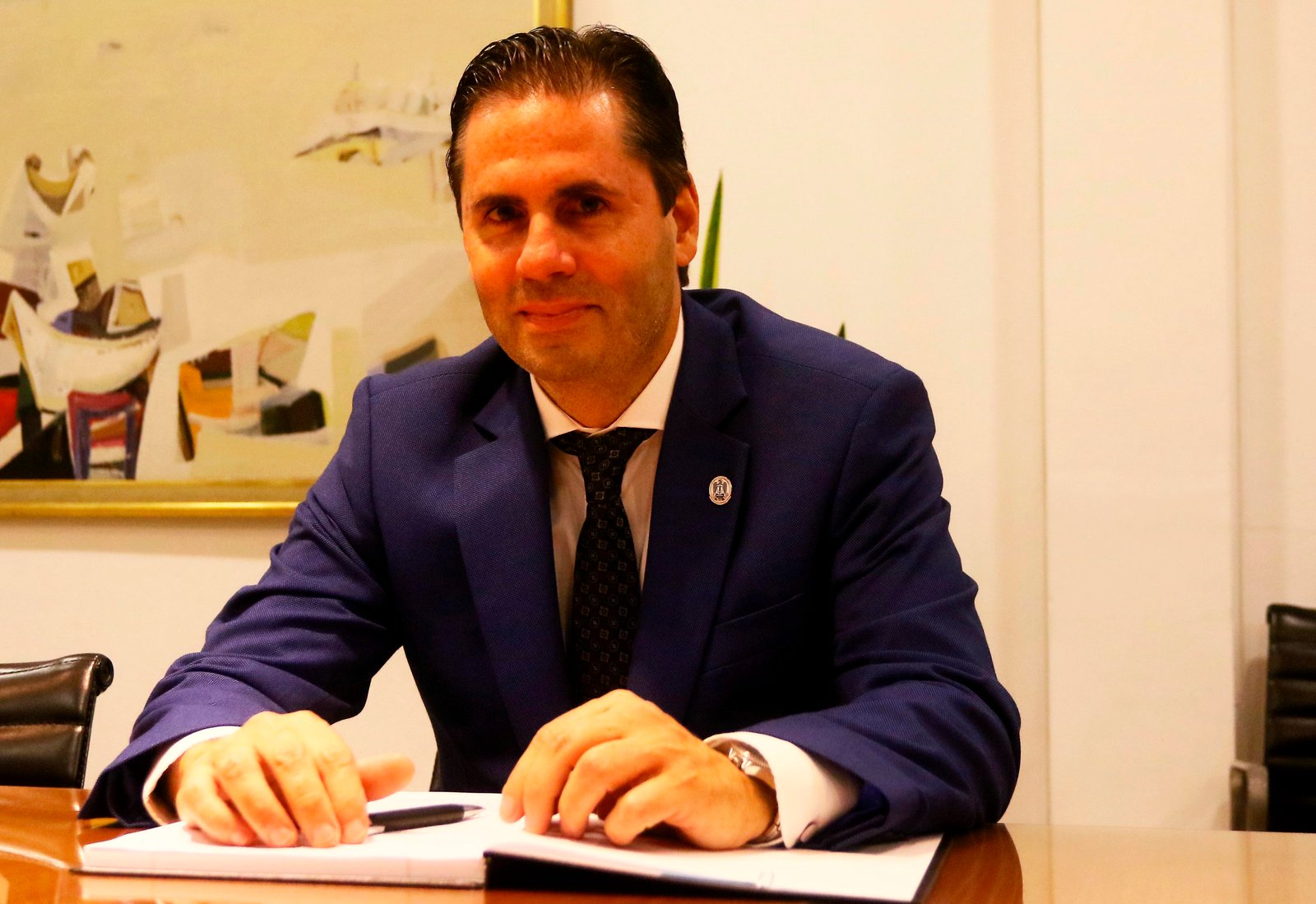Dar confianza y seguridad a la ciudadanía, ejes de una profesión que se actualiza permanentemente