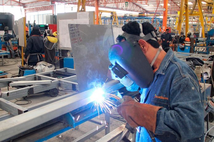 Ingresa mañana a Diputados un proyecto para transformar planes sociales en "trabajo genuino"