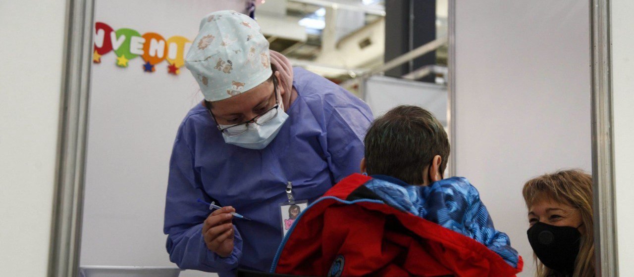 Comenzó el operativo para vacunar a la población infantil contra el coronavirus