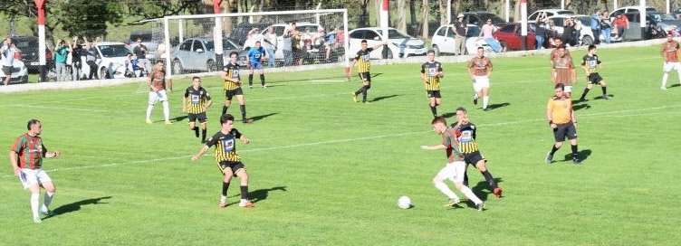 Ferroviarios venció a Sportivo Trabajo en un repleto “Antonio Cerono”