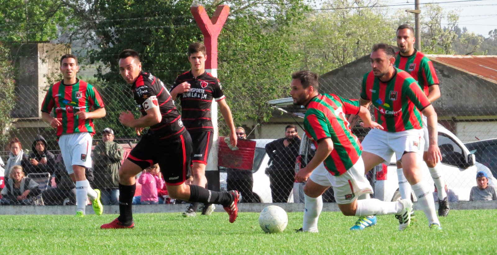 Ferroviarios sufrió, lo peleó, pero se quedó con el partido ante San Manuel