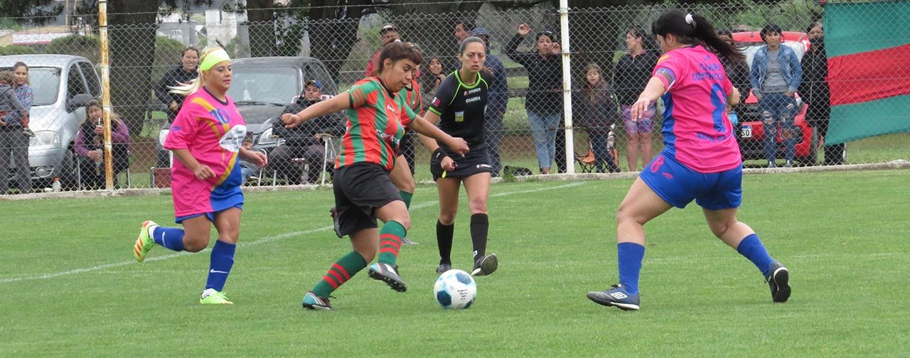 Exitoso inicio del Campeonato de Fútbol Femenino