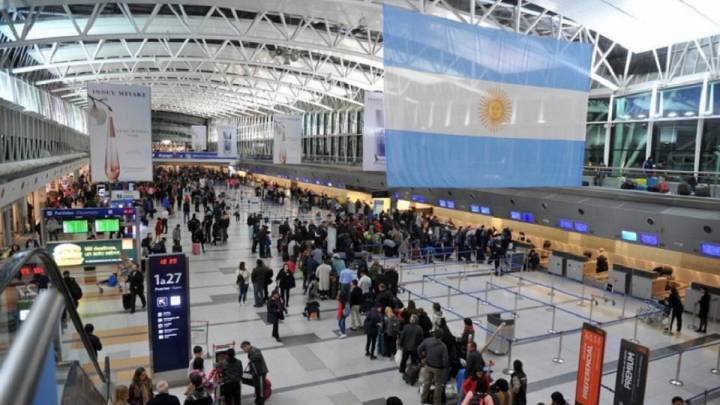 Reapertura a turistas y protocolo más flexible para los comicios: nuevas medida por el avance de vacunación