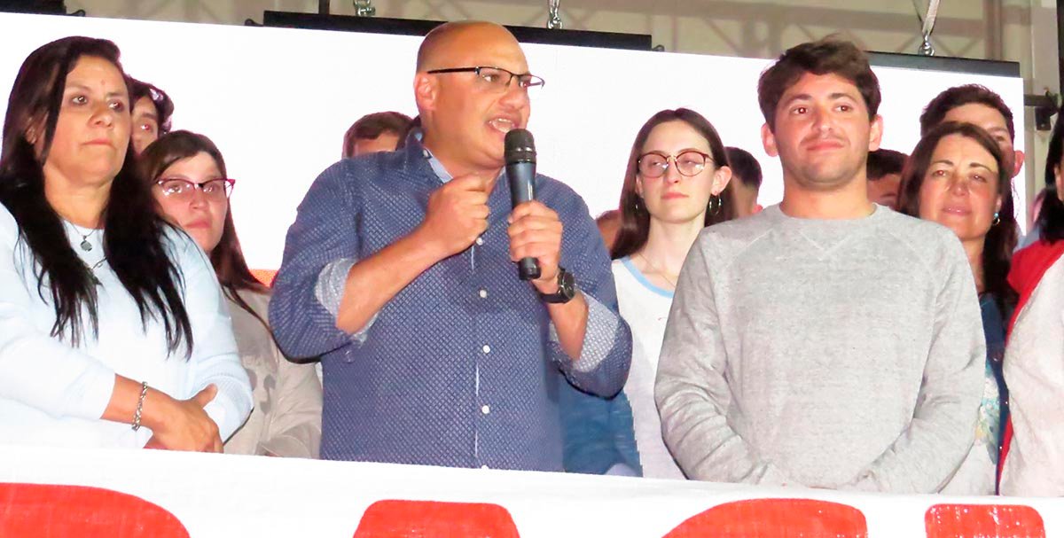 ¿Se abre una puerta para una futura postulación de Esteban Reino en 2023?