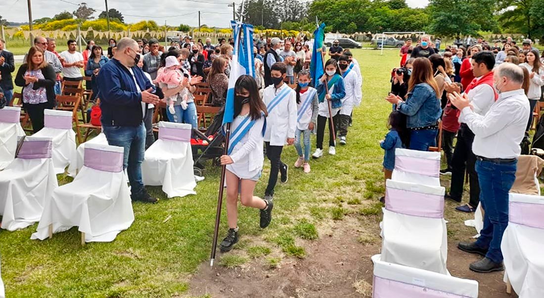 La Escuela Primaria Nº 19 de Los Pinos celebró su centenario