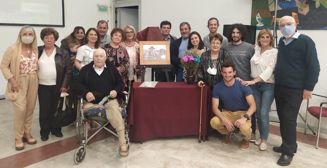 Se realizó un emotivo homenaje a Hugo Elizalde