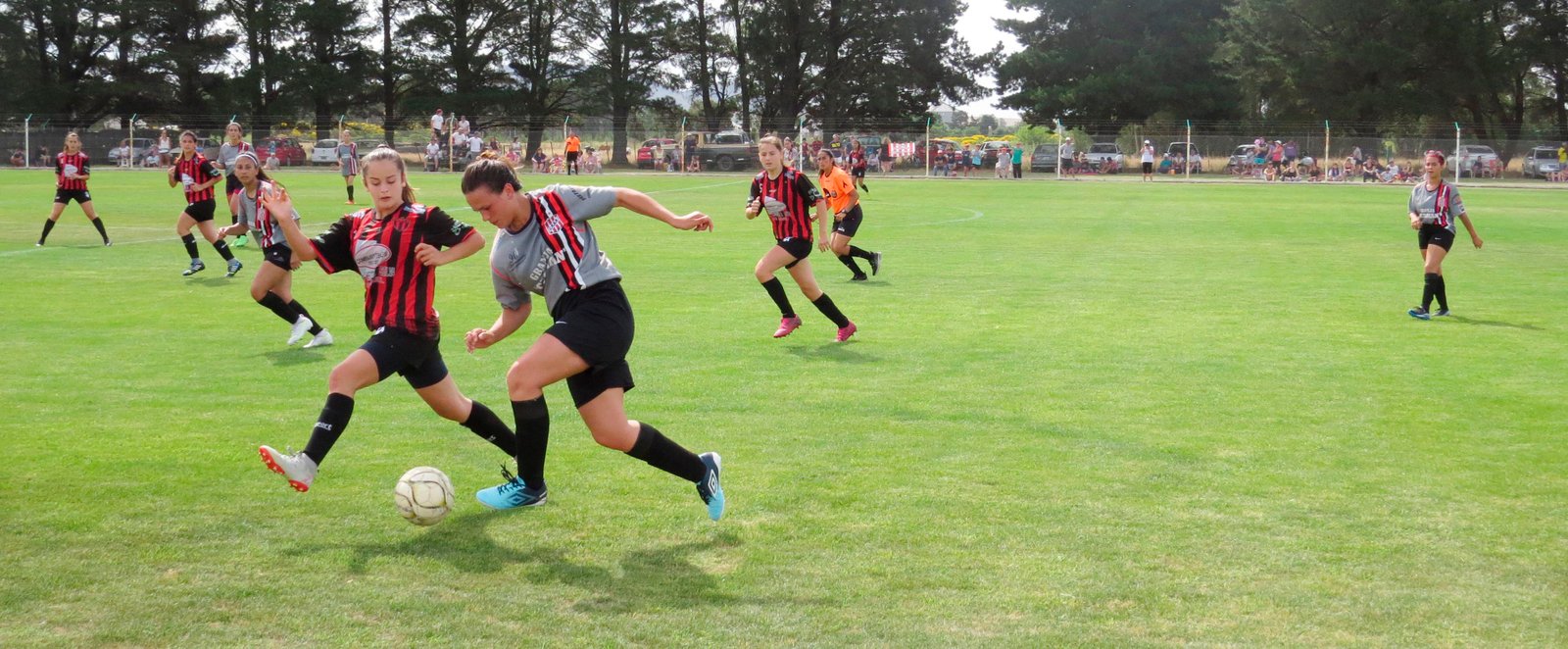 Definitoria actividad futbolística en el feriado