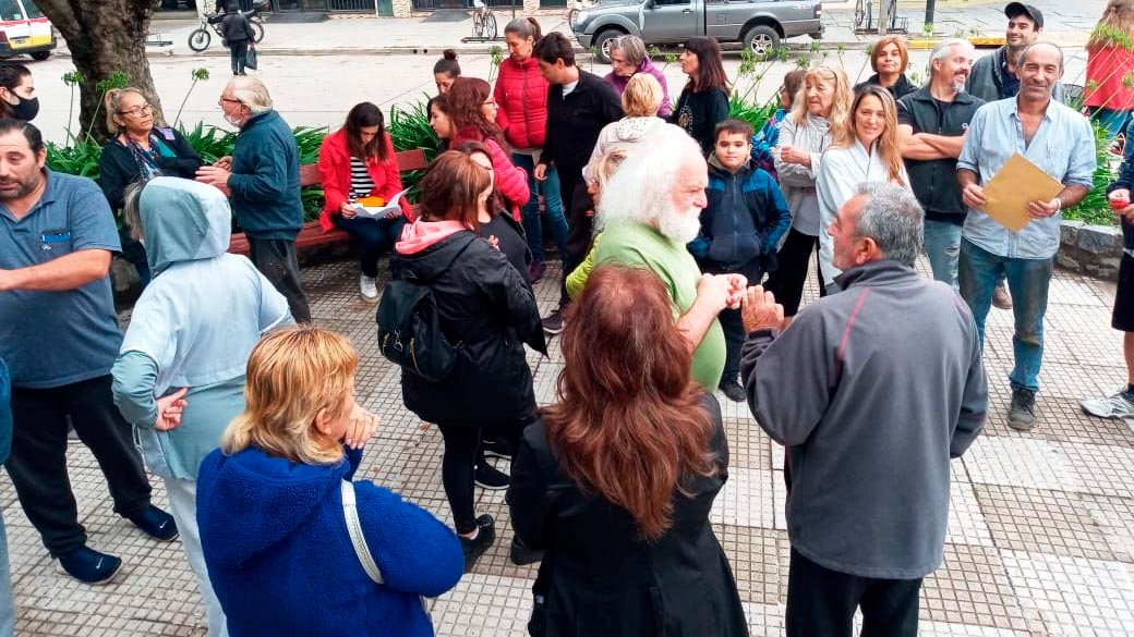 Autoconvocados exigen a la Cooperativa de Electricidad que no pida el “pase sanitario”