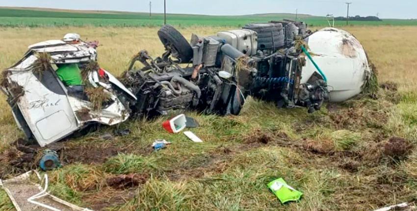 Dos heridos fue el saldo de un choque frontal entre un camión y un auto en la ruta 226