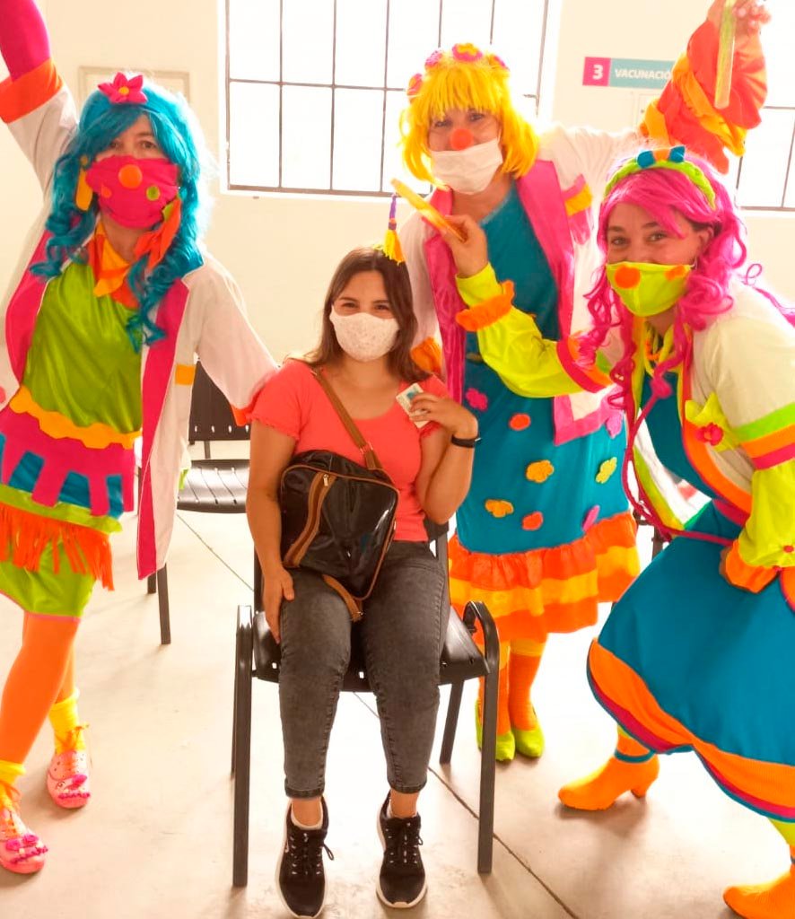 Payamédicos llevaron alegría al Centro Cultural Salamone