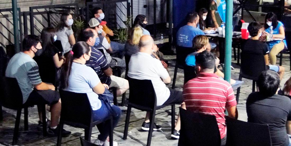 Exitosa "Noche de las Vacunas 2" y continuidad en marzo de la campaña en sedes educativas