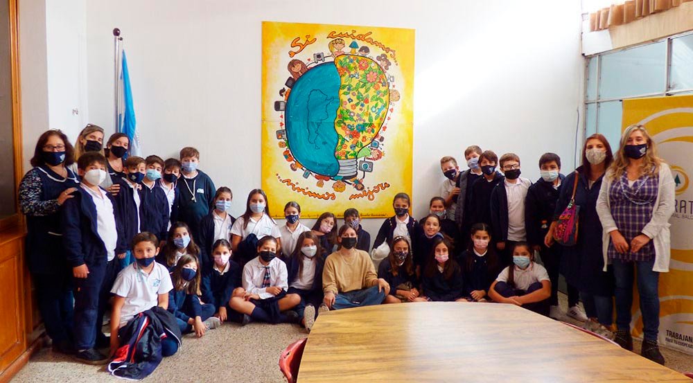El mural ganador, del Colegio “Lamarca”, fue presentado en la Cooperativa de Electricidad