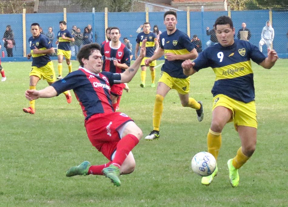 Boca ganó y se mantiene en carrera