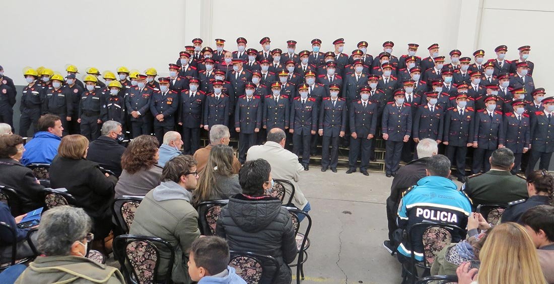 Sentimiento de gratitud con los bomberos voluntarios en su día