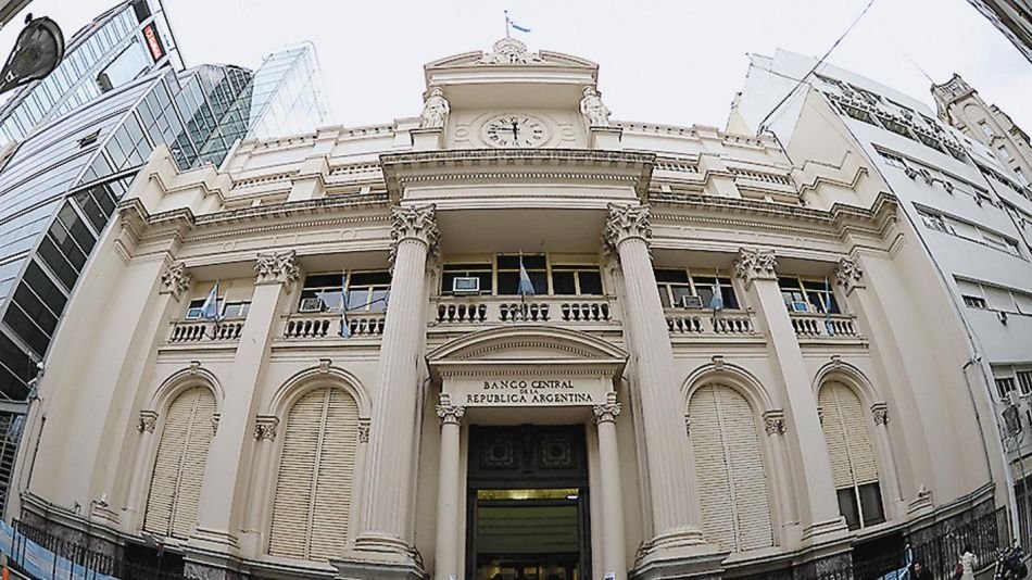 El Banco Central aumentó la tasa de interés de los plazos fijos al 53%