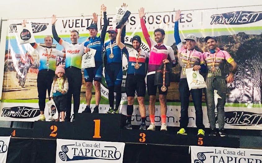 Rural bike: podio para representantes locales