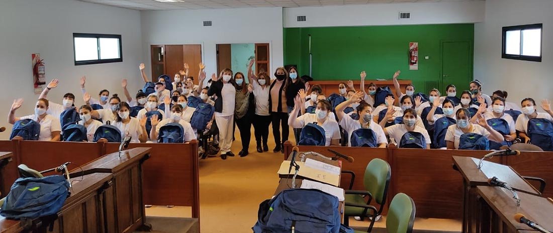 Angelini dijo que se vuelve a jerarquizar a los trabajadores del equipo de salud