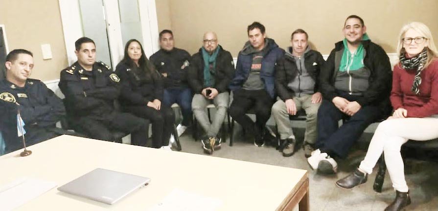 ¿Prohibición de ingreso con vehículos a los estadios y aplicación del derecho de admisión?