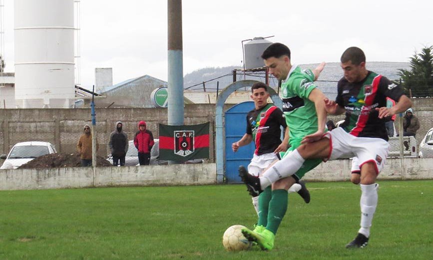 FC Agrarias mostró su mejor cara y aplastó a Ferroviarios
