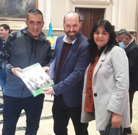 Presentación de cuentos  infantiles sobre deportistas adaptados y paralímpicos