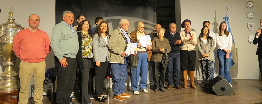 EduCoAgro 2022: Noche de emociones y  reconocimientos en el Museo "Fangio"
