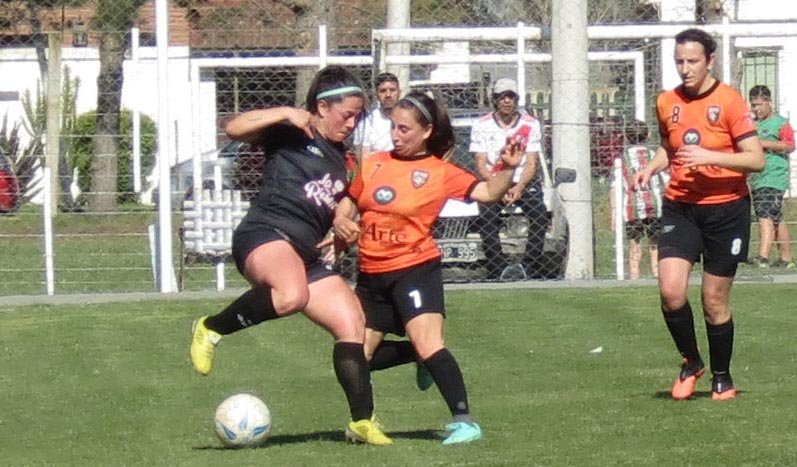Los Patos FC se adjudicó la etapa regular
