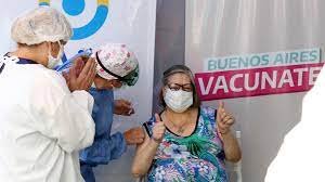 La OMS informó que las muertes en el mundo por Covid llegaron al punto más bajo desde el inicio de la pandemia