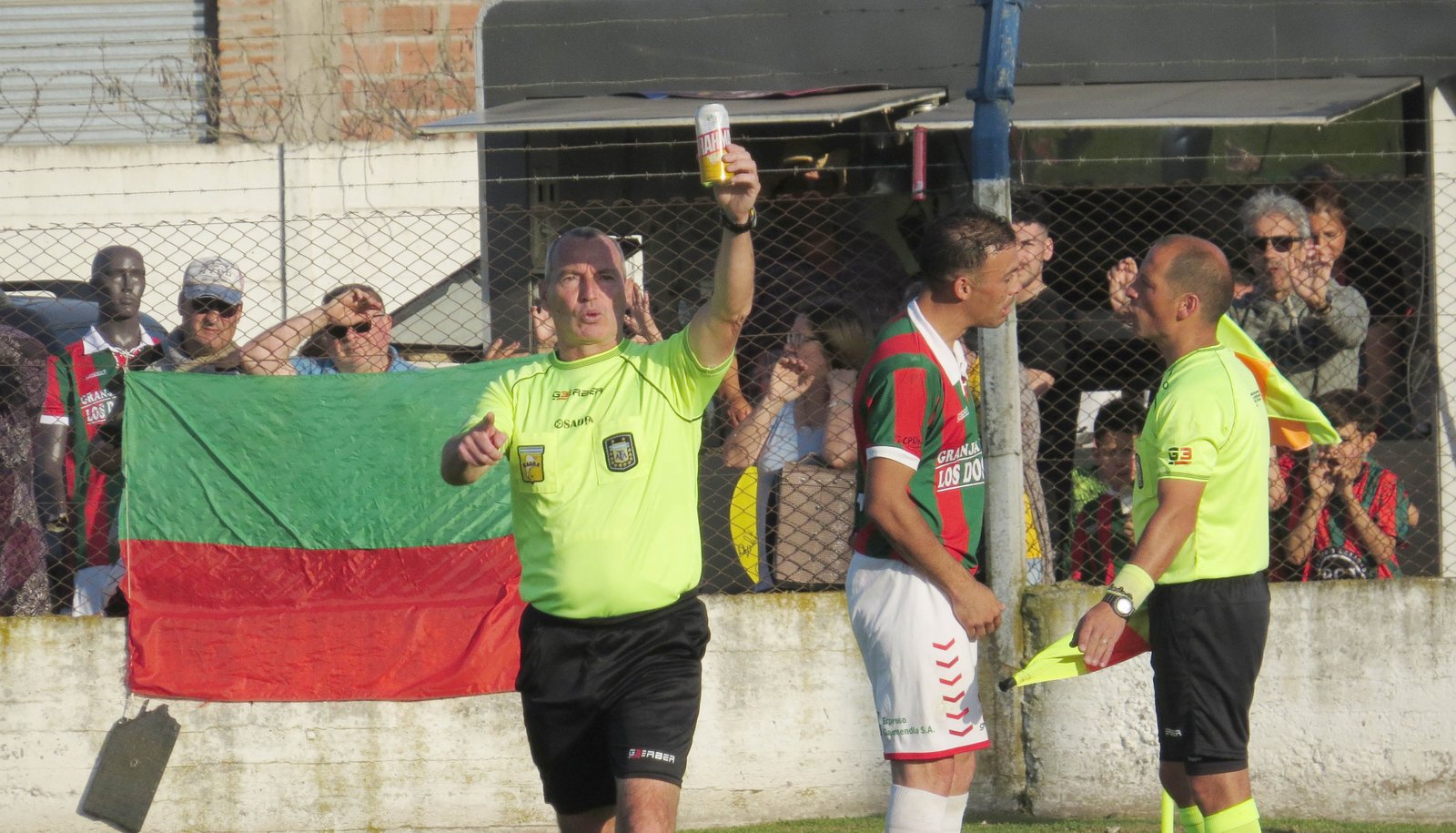 Se realizarán controles para evitar el ingreso de bebidas alcohólicas a los estadios